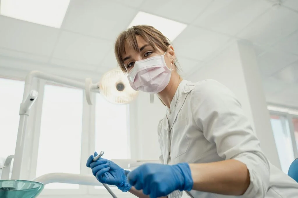 Interior of our dental clinic in Sainte-Julie — modern equipment and welcoming atmosphere