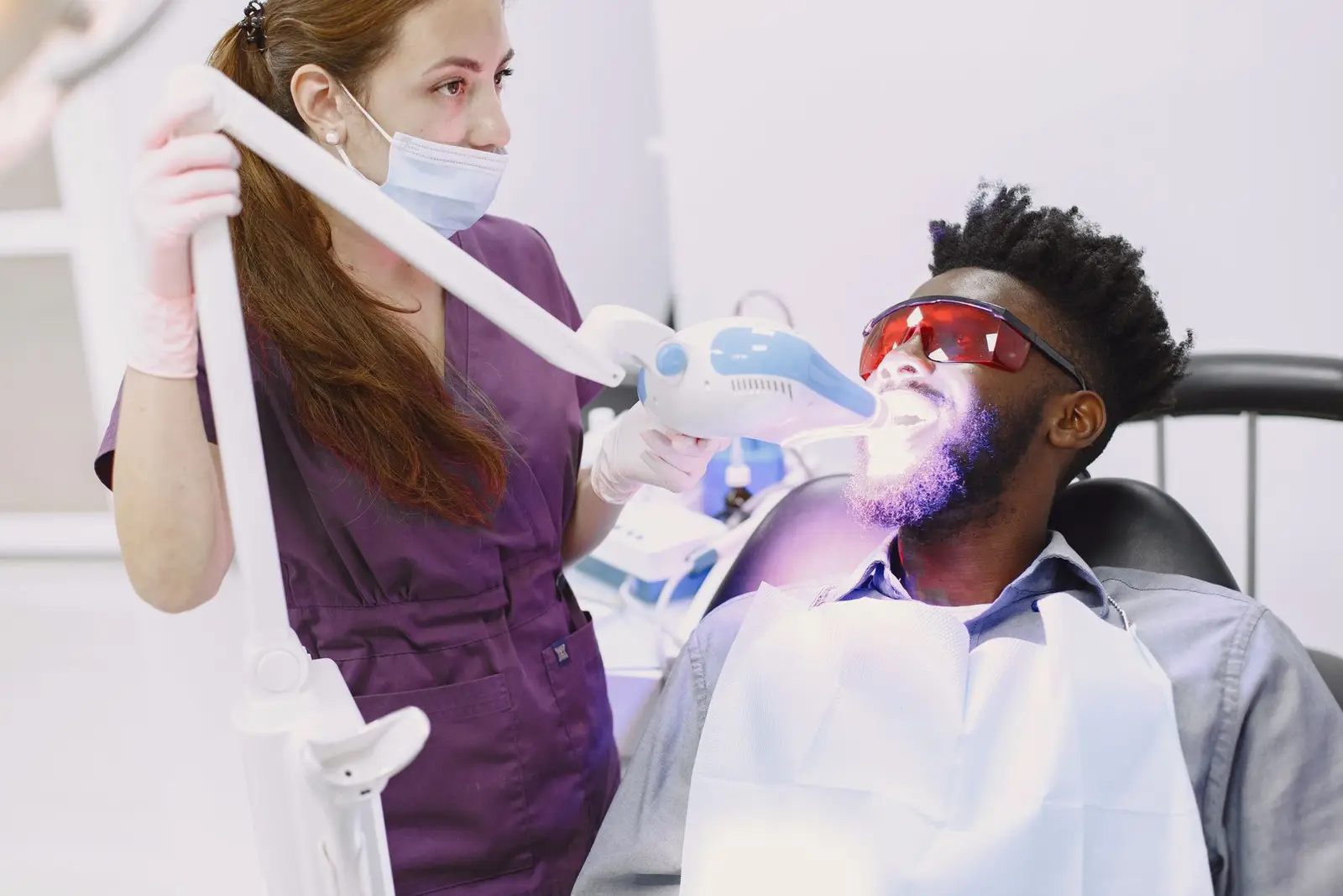 Teeth Whitening at AM Denturologiste dental clinic in Sainte-Julie