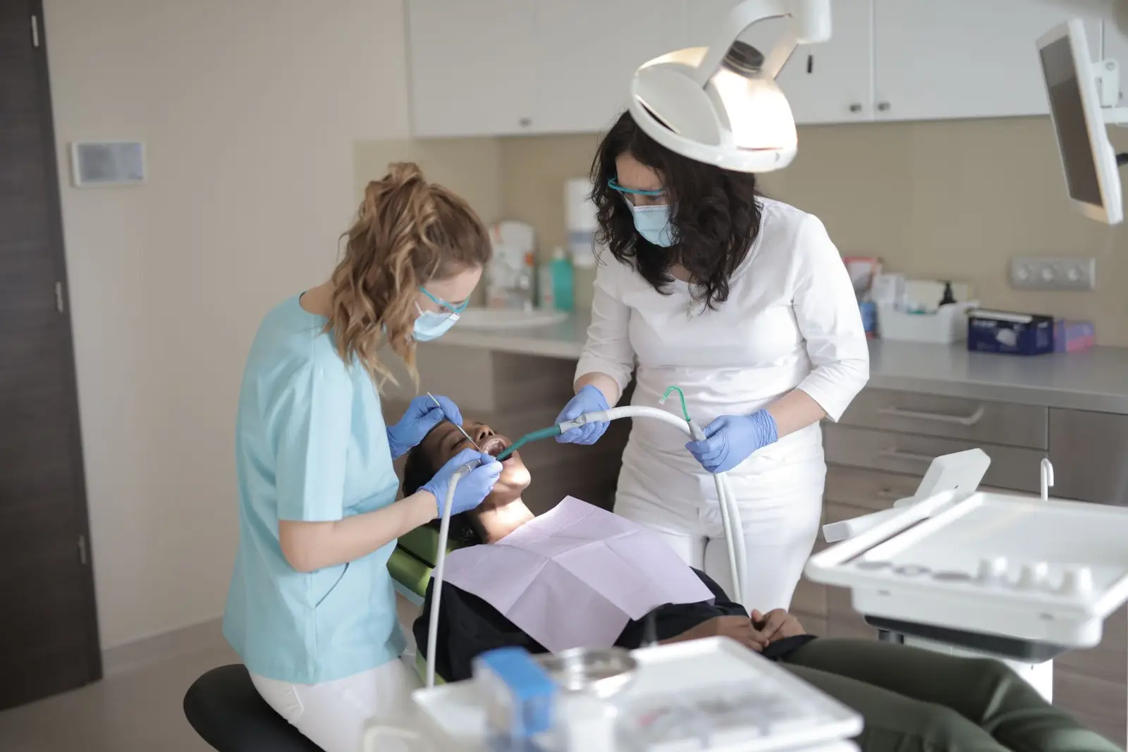General and Family Dentistry at AM Denturologiste dental clinic in Sainte-Julie